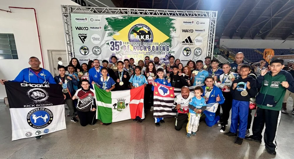 Osasco conquista 53 medalhas no Brasileiro de Kickboxing e garante atletas na Seleção Brasileira