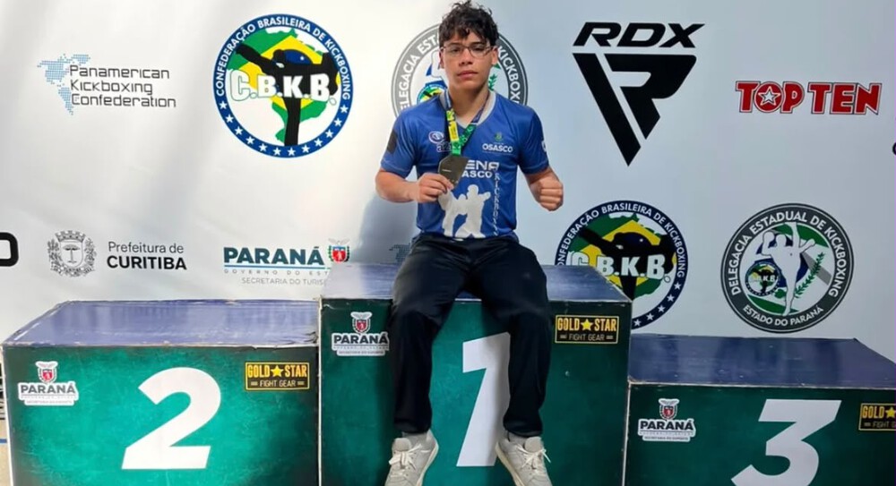 Atleta de Osasco conquista ouro no Brasileiro Universitário de Kickboxing